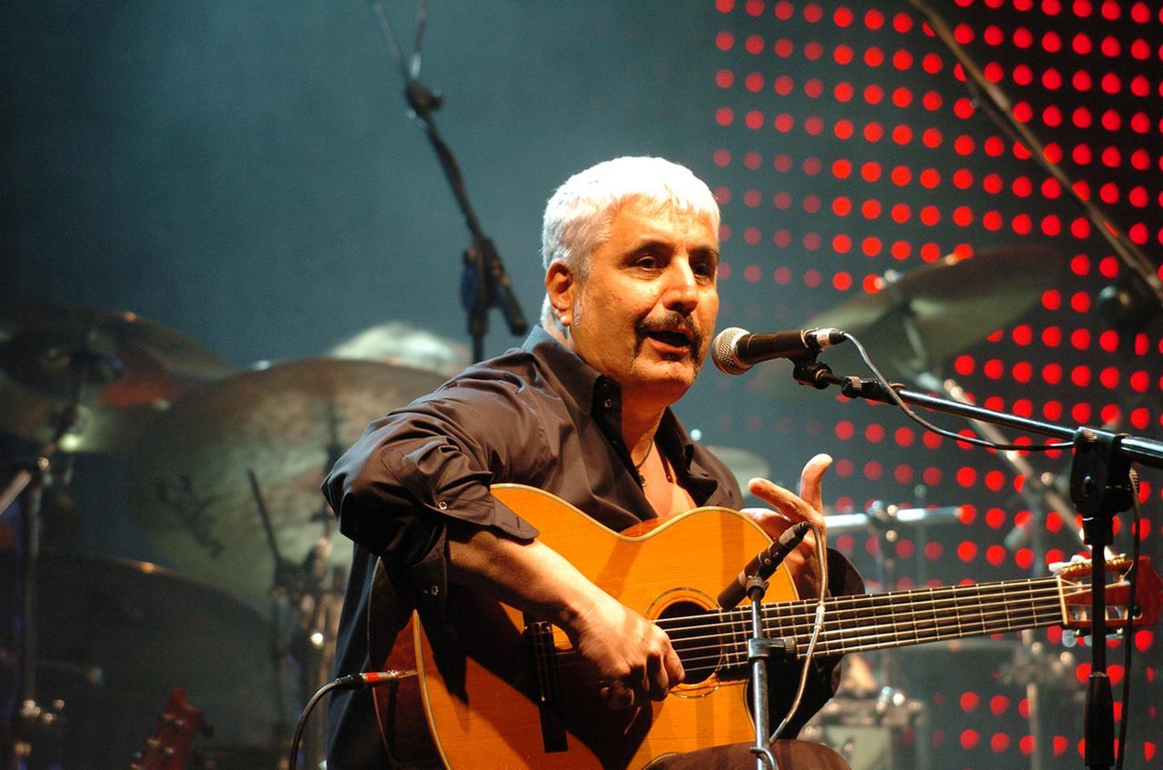 Il cantautore Pino Daniele