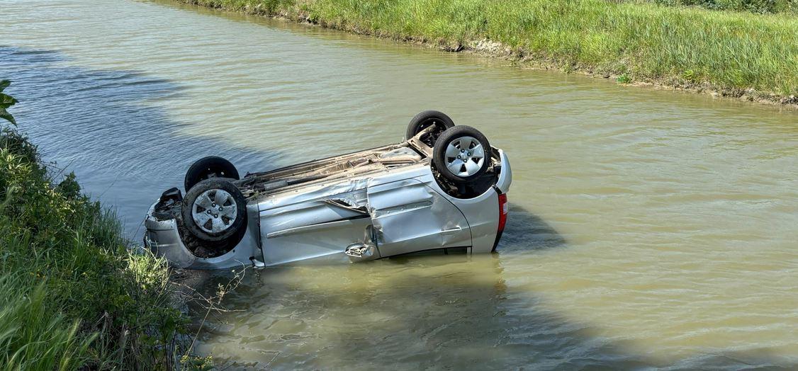 Auto nel canale ad Argenta, morto un uomo