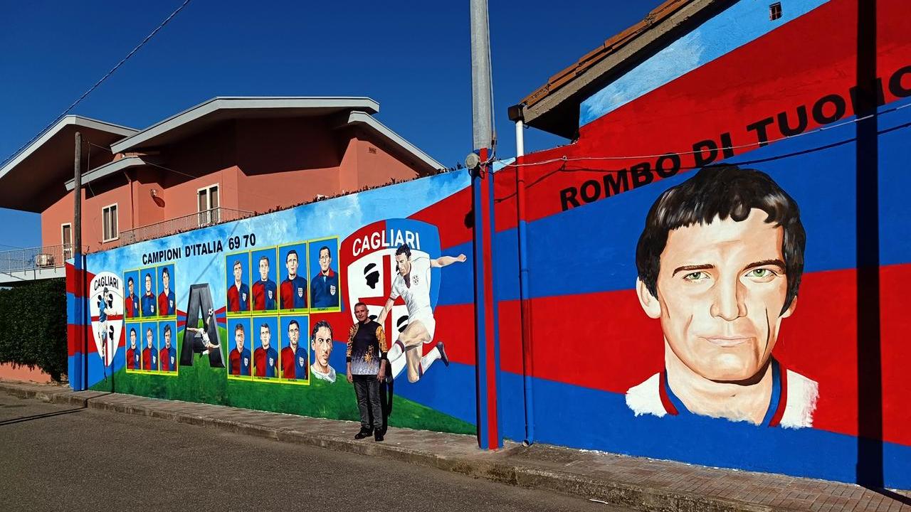 Un murale per celebrare il Cagliari dello Scudetto: è il primo in Sardegna