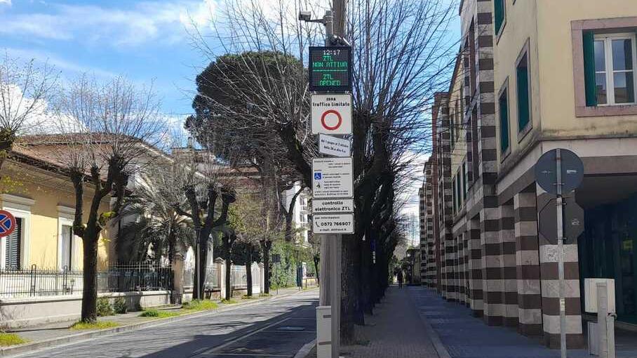 Il varco Ztl di via Amendola