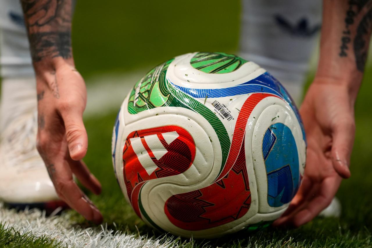 Club dilettanti imbottiti di stranieri, il fallimento degli azzurri ai mondiali parte da qui: ecco perché il calcio italiano non cresce