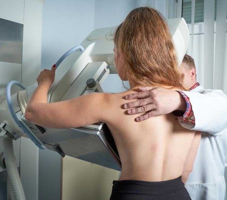 Prato, morì a 35 anni per tumore: l’Asl condannata a risarcire marito e figlio