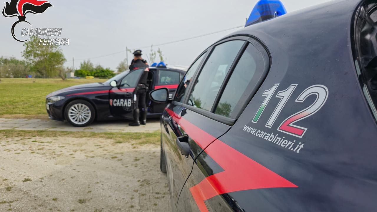 Porto Garibaldi, botte e minacce ai genitori anziani: arrestato il figlio 46enne