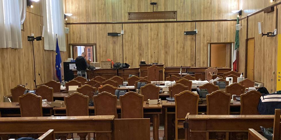 Ferrara, violenza nei bagni del treno: condannato a otto anni e un mese