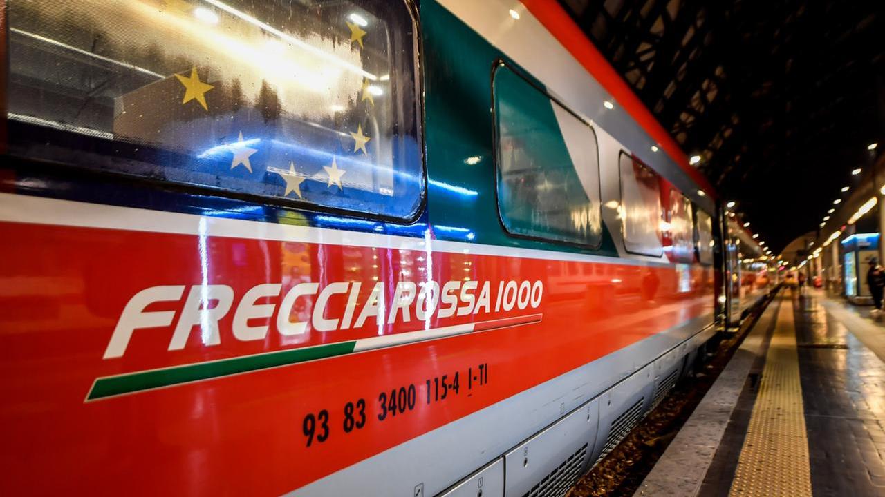 Treni, weekend di interruzioni: stop all’alta velocità Firenze-Roma e circolazione sospesa tra Pistoia e Montecatini