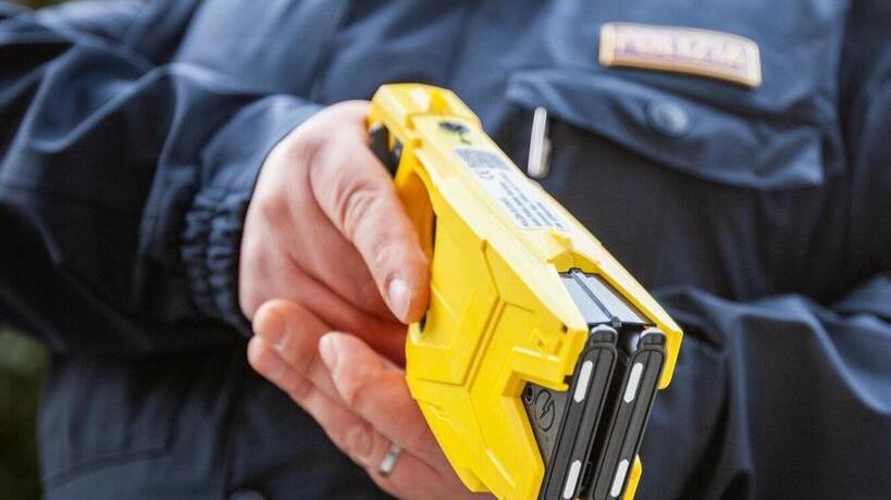 Al centro del dibattito ci sarà anche il taser