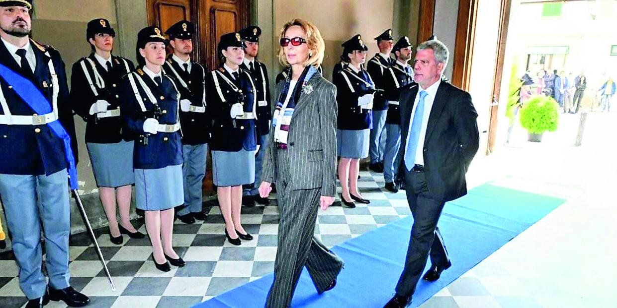 
	La prefetta Michela La Iacona e il questore Marco Basile alla Festa della polizia

