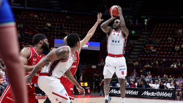 Una Hotels Reggio Emilia-Vanoli Cremona, segui con noi la radiocronaca del match