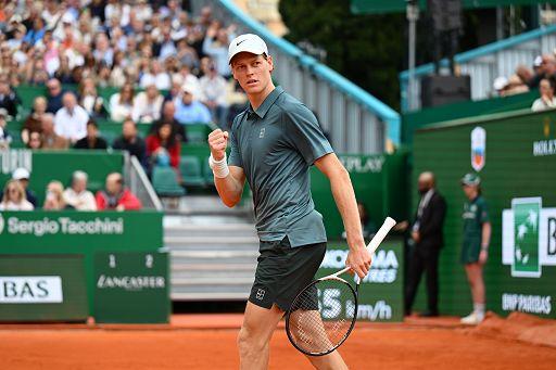 Atp Montecarlo, inarrestabile Sinner: travolge Zverev e vola in finale