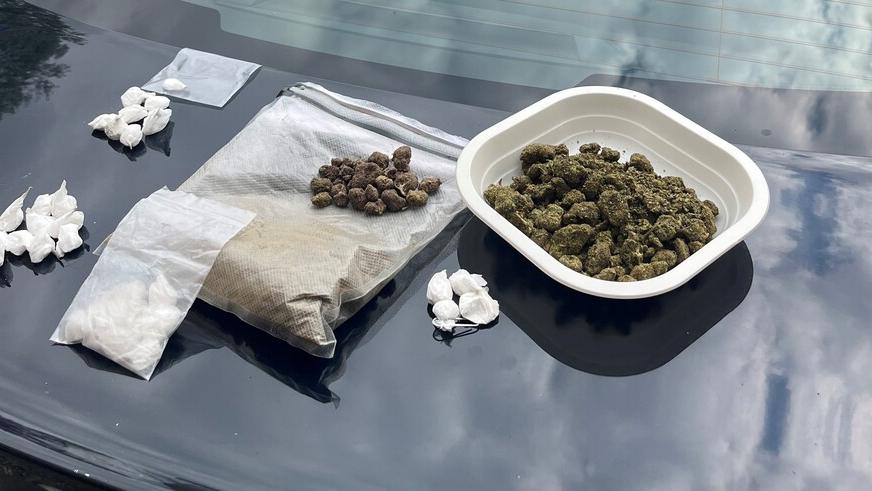 Tradito dall’odore di marijuana: giovane arrestato per spaccio a Ferrara