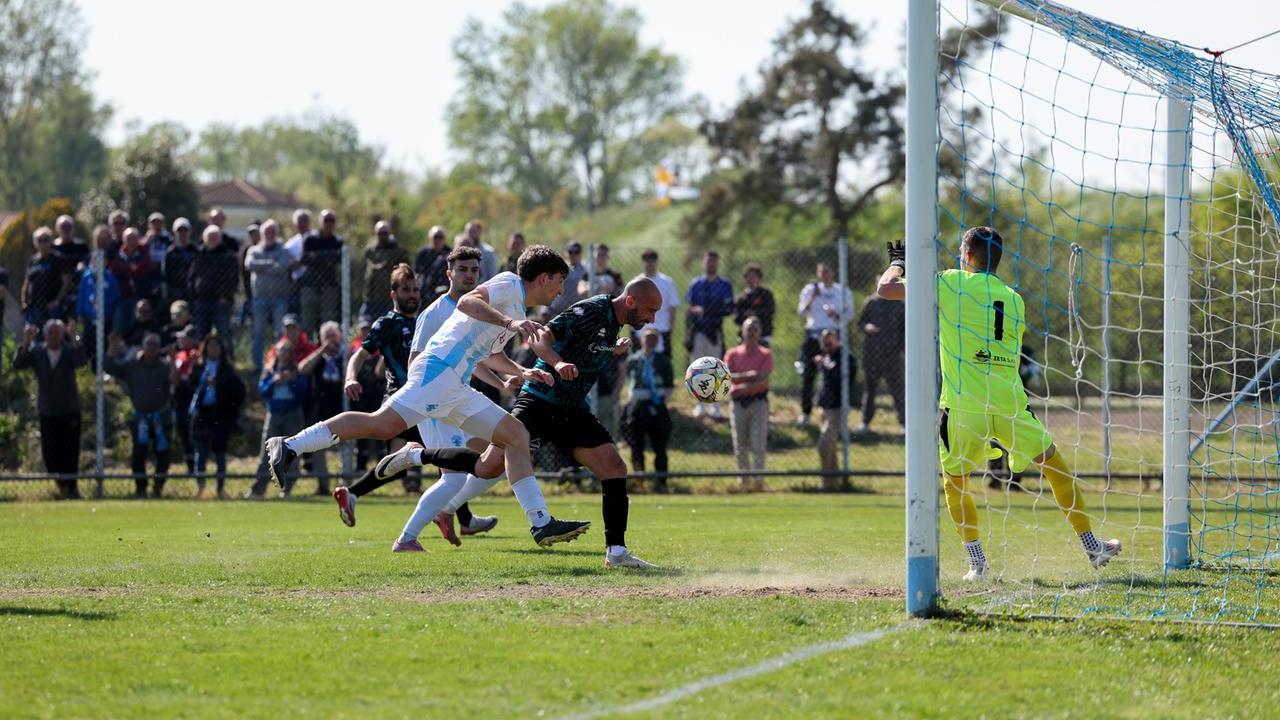 Capocciata di Piccioni e l’Ars et Labor batte il Mesola. Fiato sul collo al Mezzolara