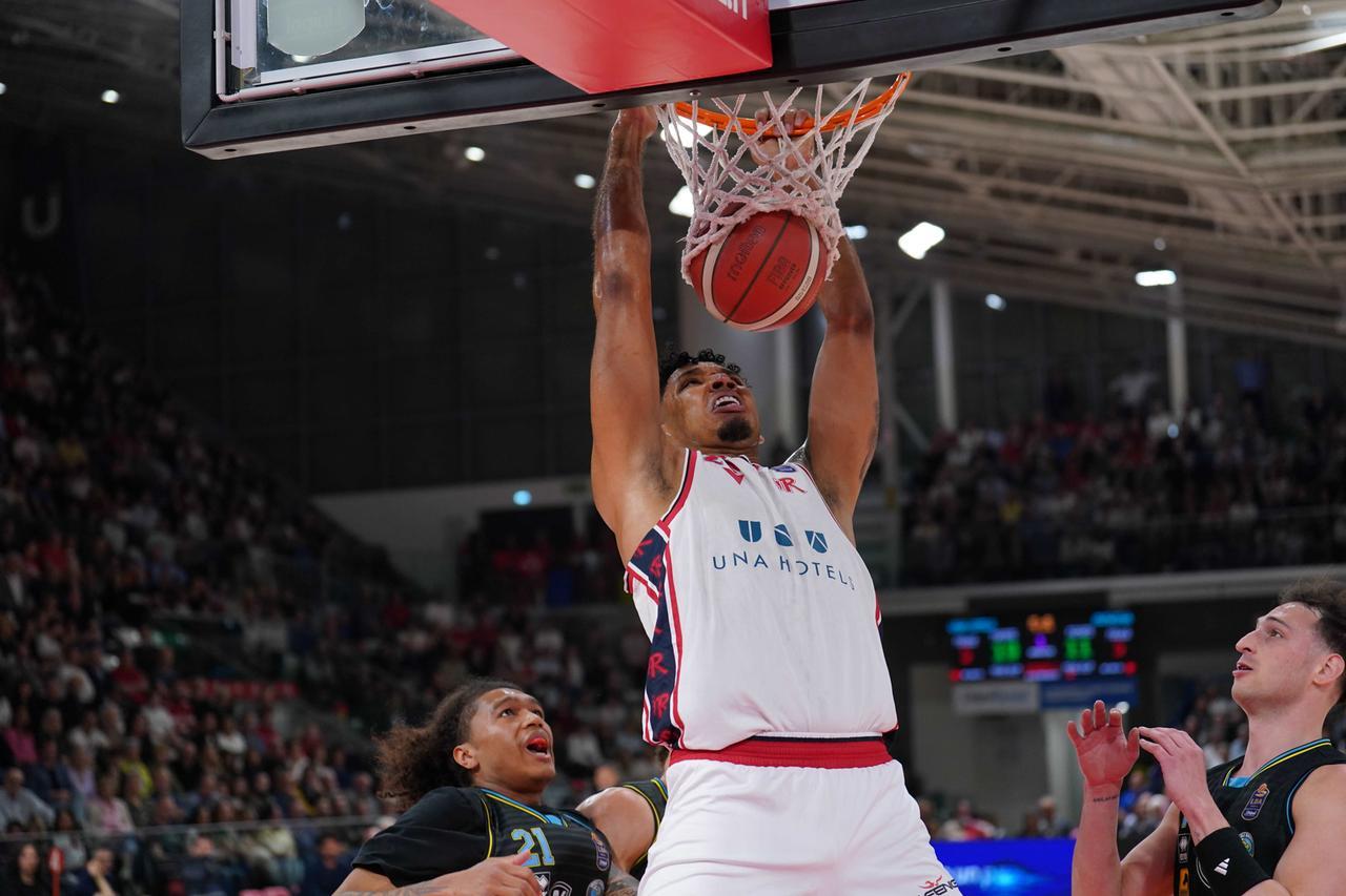 Una Hotels Reggio Emilia-Vanoli Cremona, segui con noi la radiocronaca del match (55-37 al 20’)