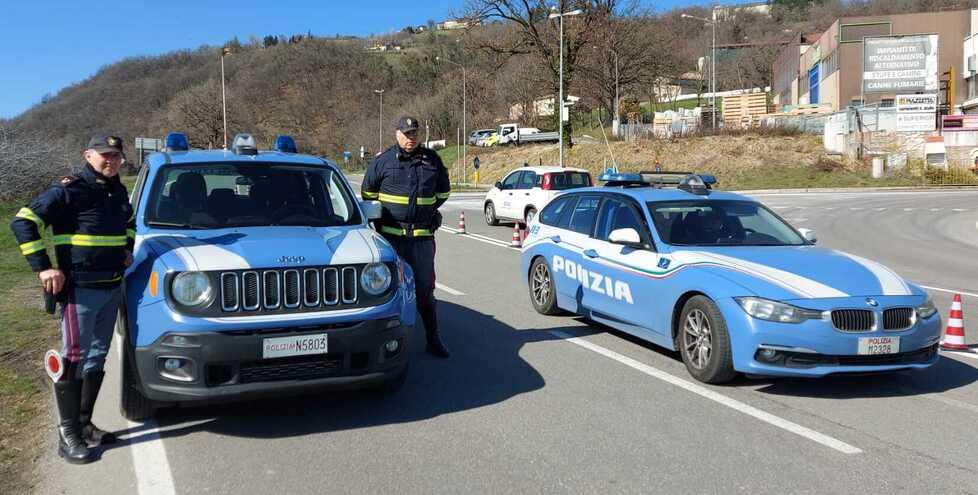 Per la Stradale di Modena 16.200 multe in un anno: sorpresi 138 ubriachi alla guida 