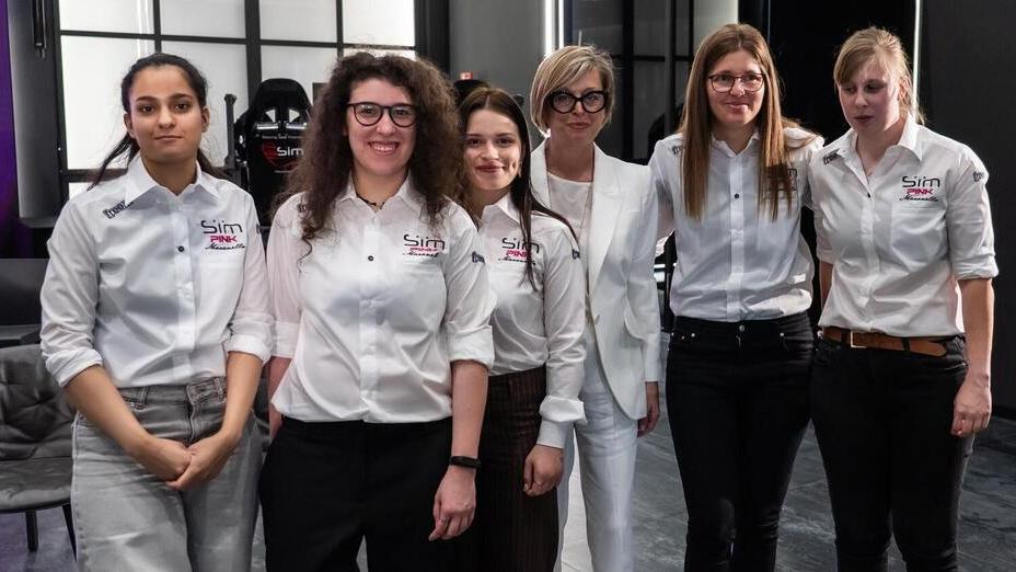 Nasce la Scuderia Sim Pink, team tutto al femminile: «Al simulatore siamo uniche al mondo»