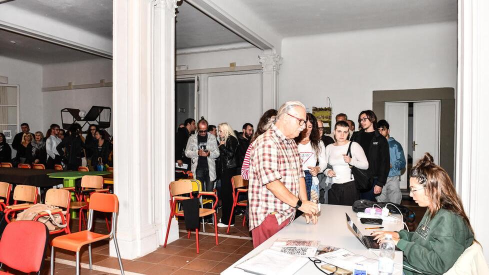 Emily in... Lucca? Forse sì: mercoledì casting Netflix<br>