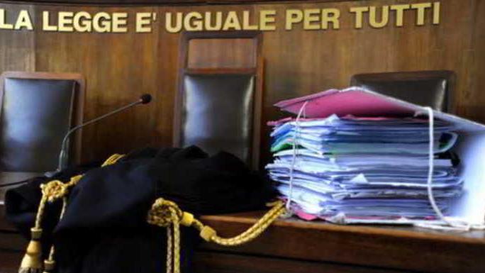 Viareggio, anziano fa sesso con due bambine: com’è partita l’indagine