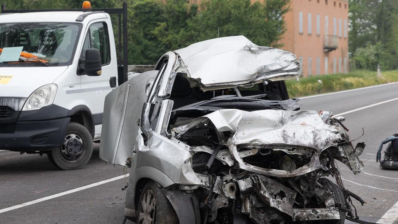 Tragico frontale a Cittanova, i due figli di Issah: «Penseremo noi alla famiglia»