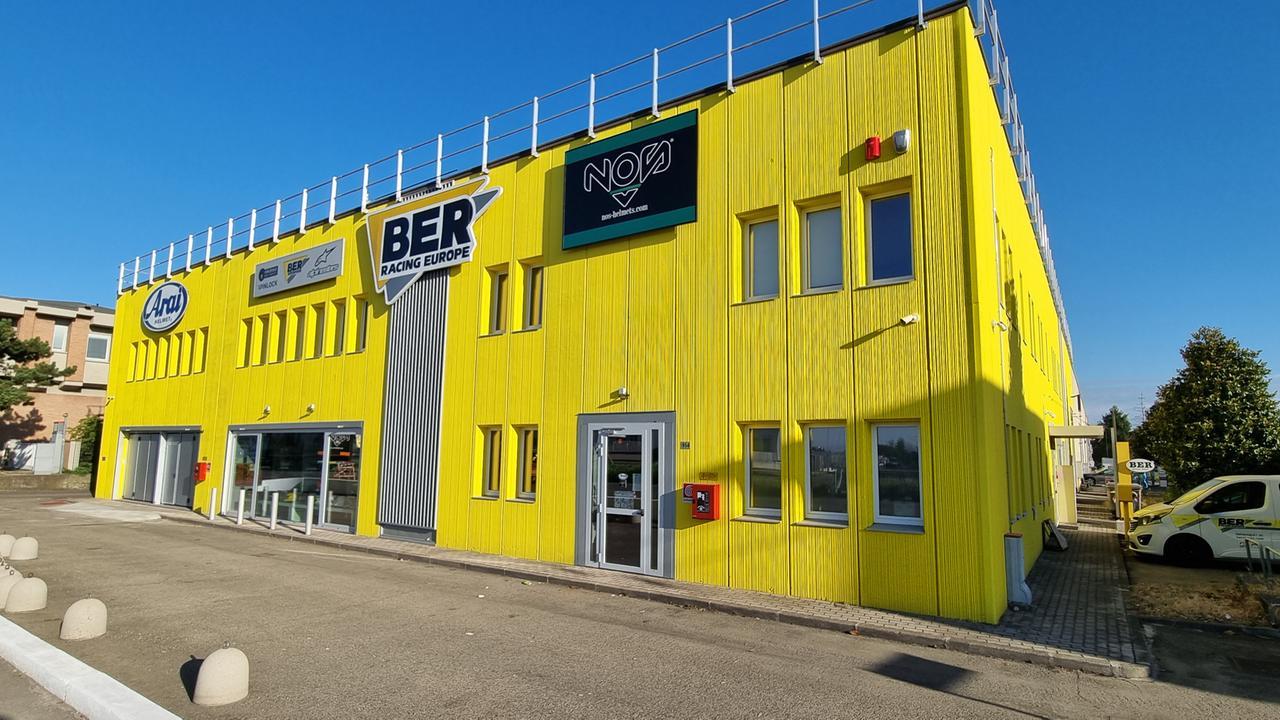 BER Racing, con il casco Nos obiettivo comodità e sicurezza