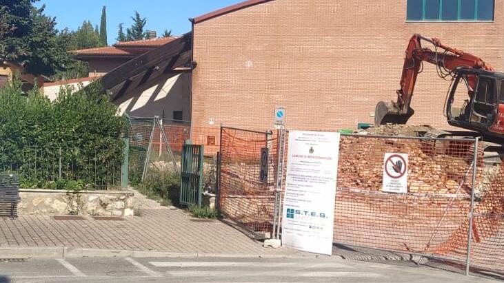 Il cantiere della scuola Rodari a Monteriggioni