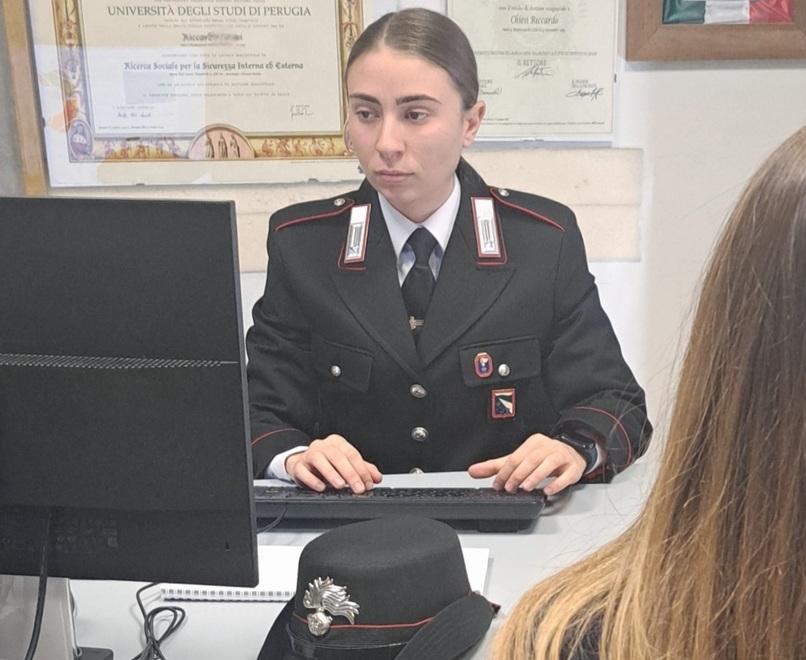 «Ti spezzo il collo in tre secondi». Marito violento allontanato da casa