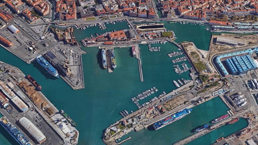 Una veduta dall'alto di parte dello scalo in una foto d'archivio