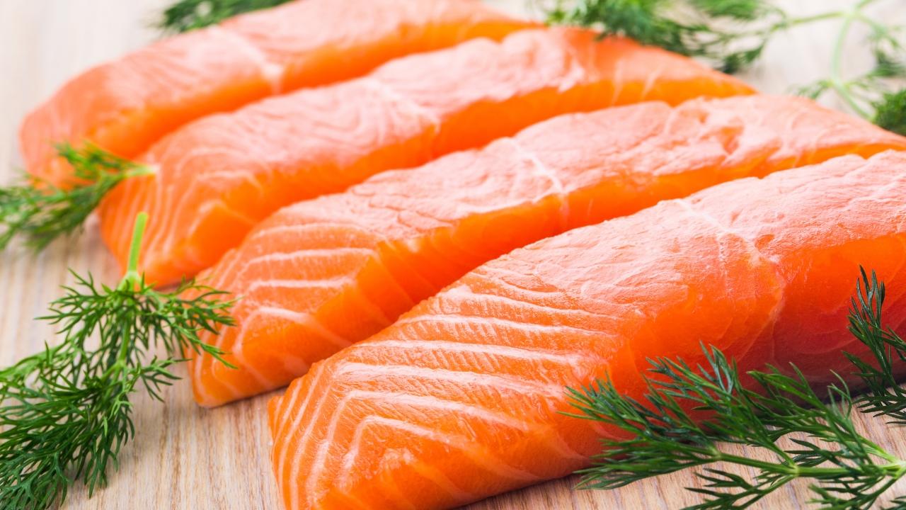 Salmone ritirato dai supermercati: può essere pericoloso per la salute – I prodotti coinvolti