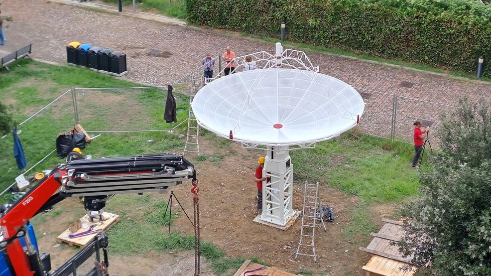 Il radiotelescopio installato al polo Fibonacci