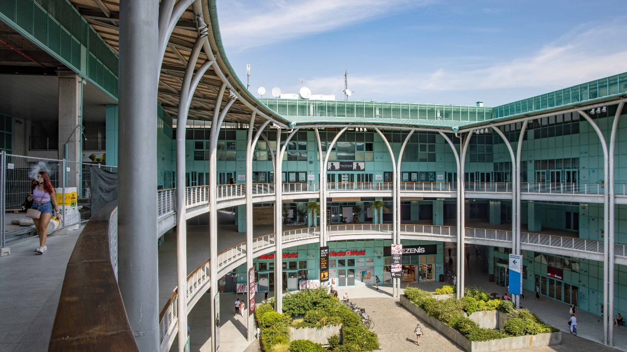 Il centro commerciale San Donato, a Novoli
