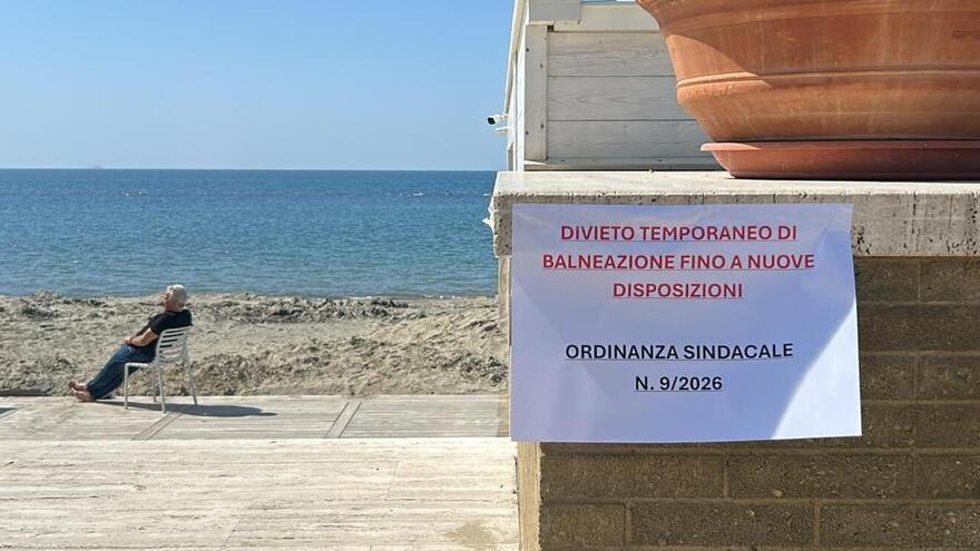 Follonica, ecco i primi divieti di balneazione: «Ma il nostro mare è eccellente» – Le probabili cause e il tratto interessato