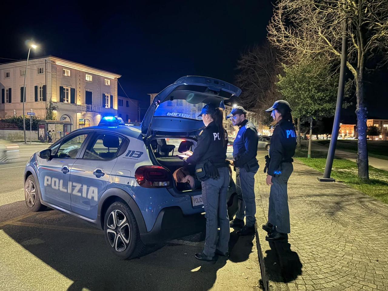 Lucca, controlli in centro: identificate 126 persone