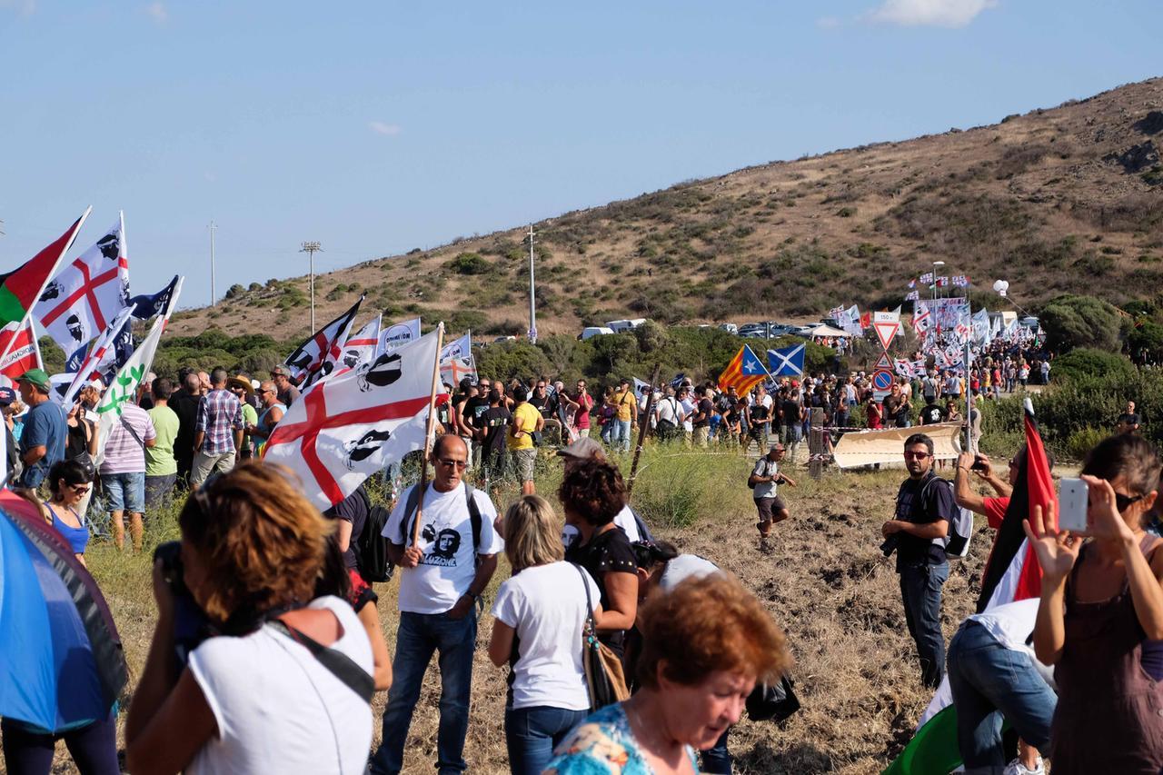 Servitù militari in Sardegna, Pigliaru e Scanu contro il ddl del Governo: «Atto arrogante, mobilitiamoci»