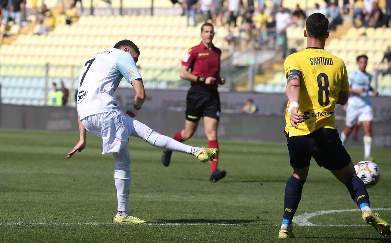 Modena ribaltato dal Frosinone: la doppietta di Ghedjemis stende i canarini