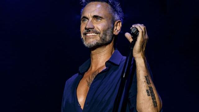 Nek, tour all’estero di successo per diventare ancora più “forte”