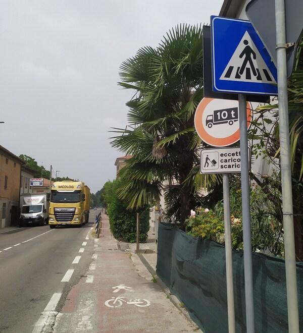 Sicurezza stradale, Colombarone insorge: «Via Marzaglia è un pericolo»