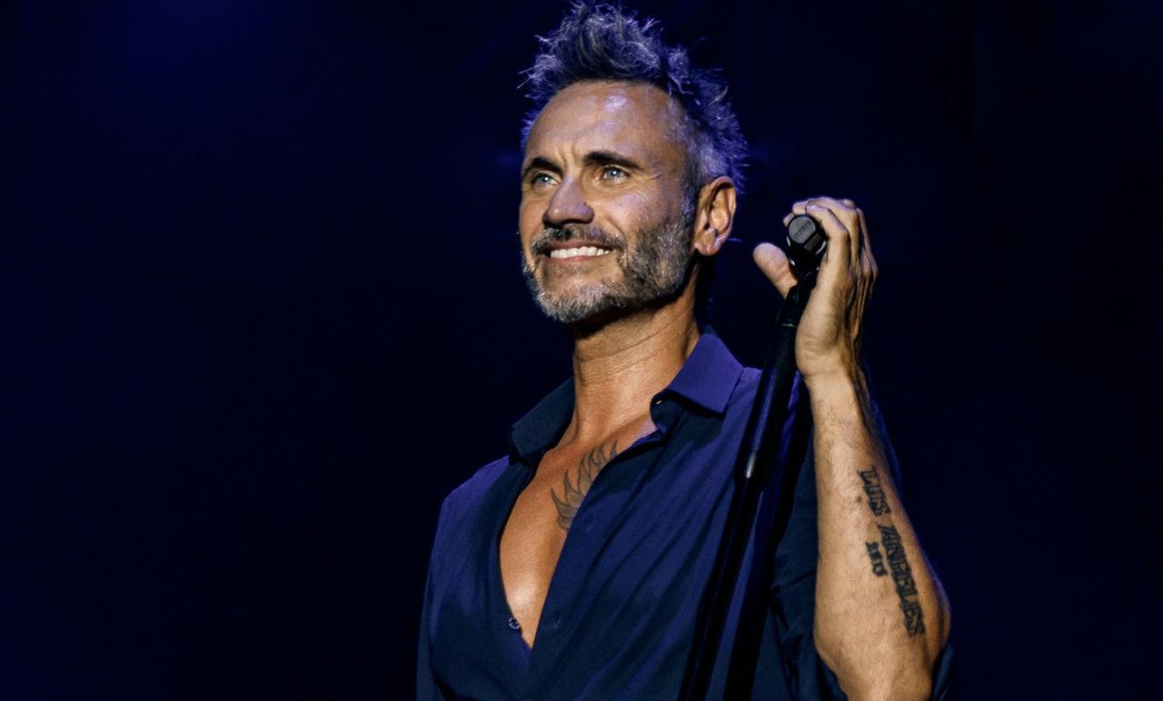 Nek, tour all’estero di successo per diventare ancora più “forte”