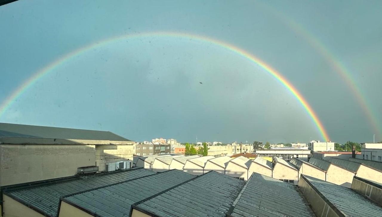 
	L'arcobaleno nel cielo di Modena in direzione Bologna


