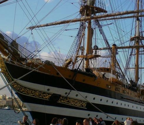 Il comandante dell'Amerigo Vespucci diventa cittadino onorario di Lula