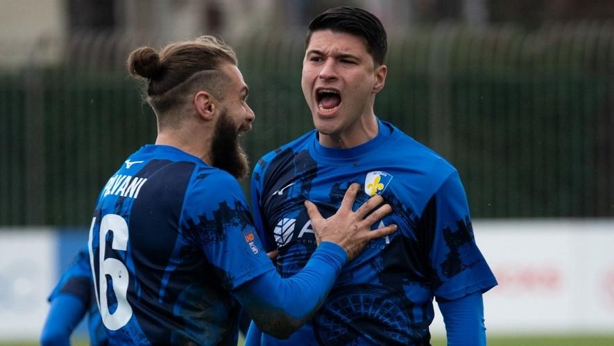 Polvani con Francesco Verde, autore del gol decisivo