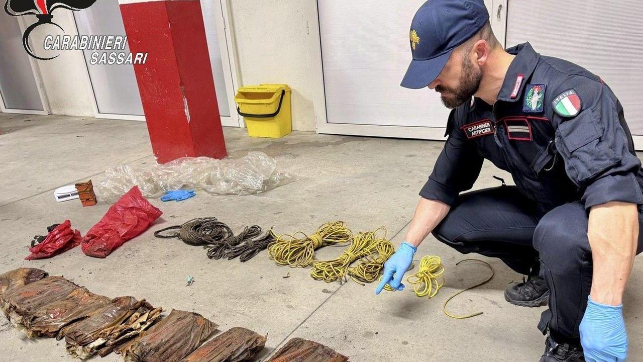 Allarme nelle campagne galluresi: trovato materiale esplosivo