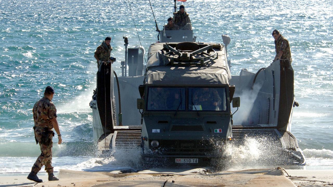 Servitù militari, Todde contro il governo nazionale: «È l’ennesimo attacco contro la Sardegna»