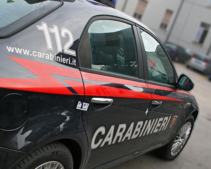 Trovato in centro durante Vyni con una pistola scacciacani: denunciato 22enne