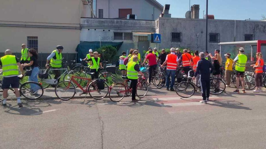 In bici per la sicurezza a Ferrara, la denuncia: «Pums in grave ritardo»