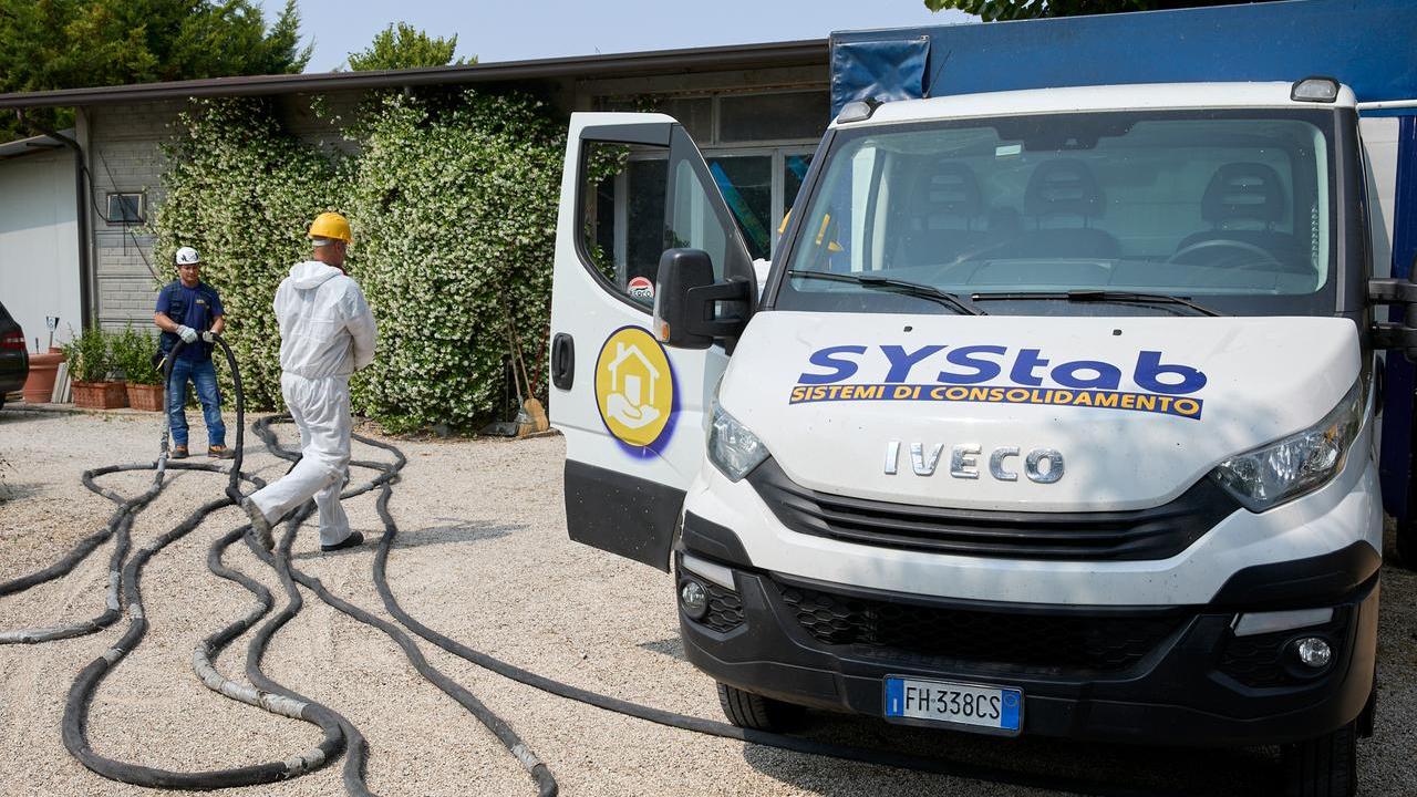 Systab risolve le crepe dei tuoi edifici: il ruolo della siccità e delle variazioni di umidità