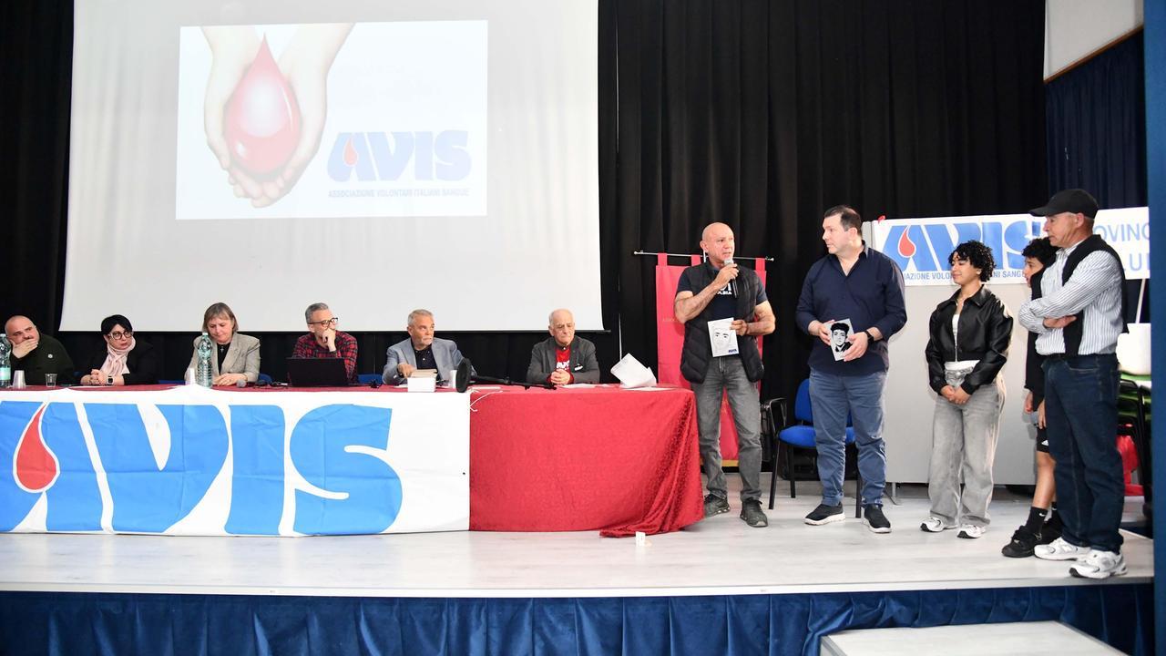 Il sorriso di Sami e la forza del dono: l’Avis premia gli studenti meritevoli e generosi