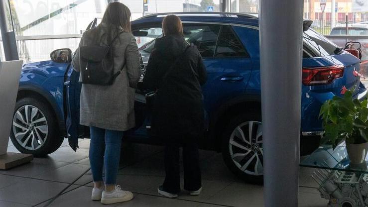 Automobile bene di lusso: a Ferrara si compra a rate