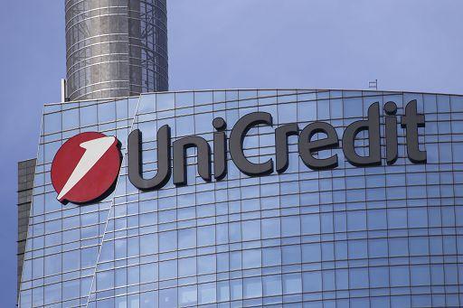 UniCredit, accordo con i sindacati: verranno assunti oltre mille under 30 – Ecco chi può candidarsi