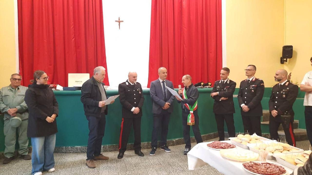 Carabinieri, i sottufficiali Bazzoni e Caredda vanno in pensione