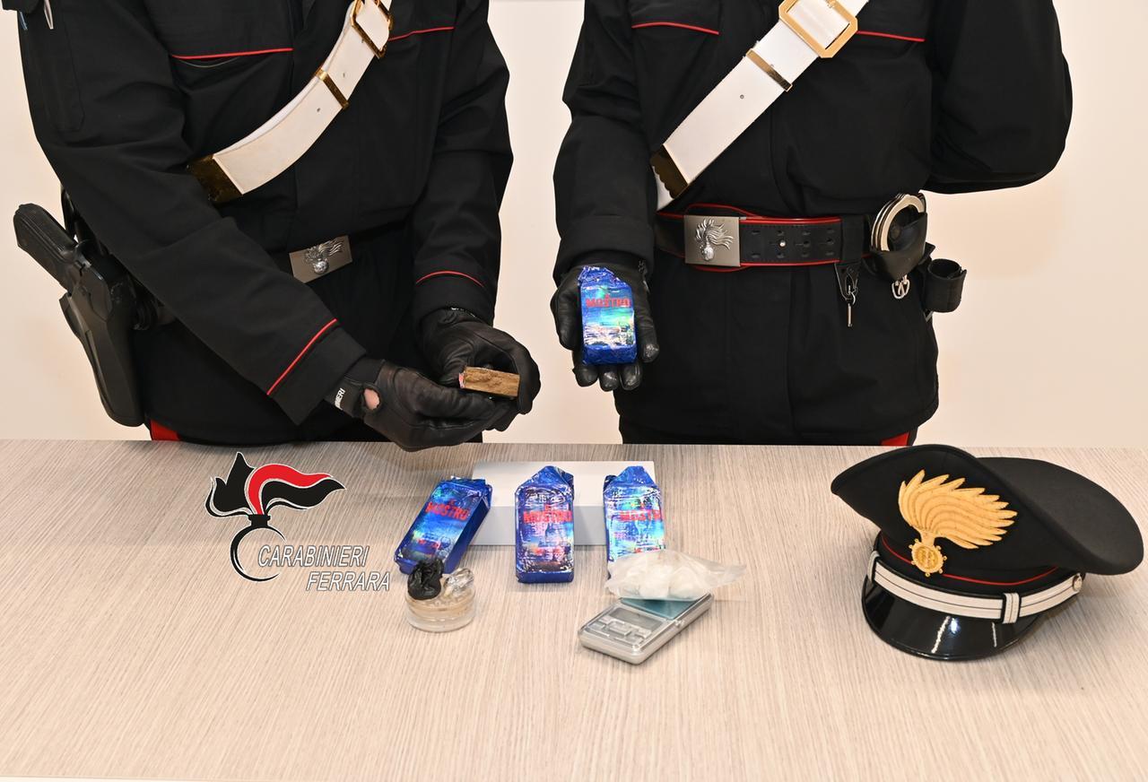 Sorpreso con mezzo chilo di droga a Porotto: arrestato un 18enne