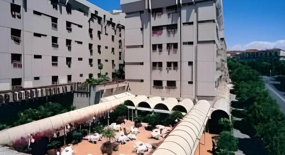 Operaio precipitato dal tetto dell’hotel, cantiere sotto sequestro