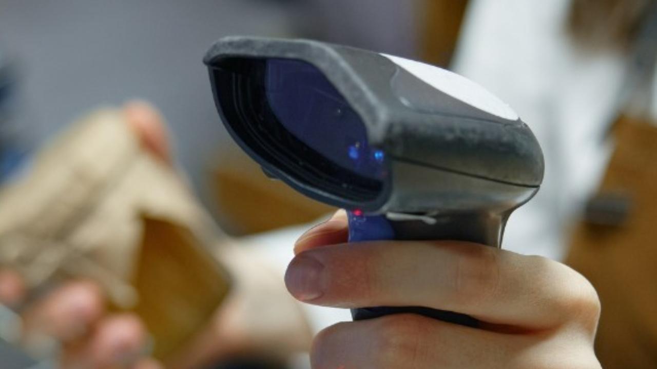 Il racconto della cassiera: «Io, licenziata per due barrette da 2,50 euro dopo 25 anni di lavoro»